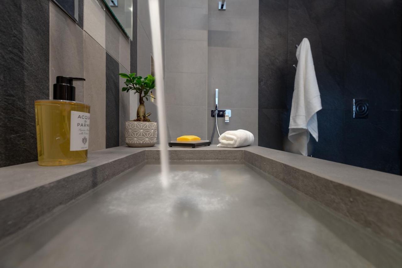Qui Vicino Boutique Rooms And Suites Trapani Eksteriør bilde