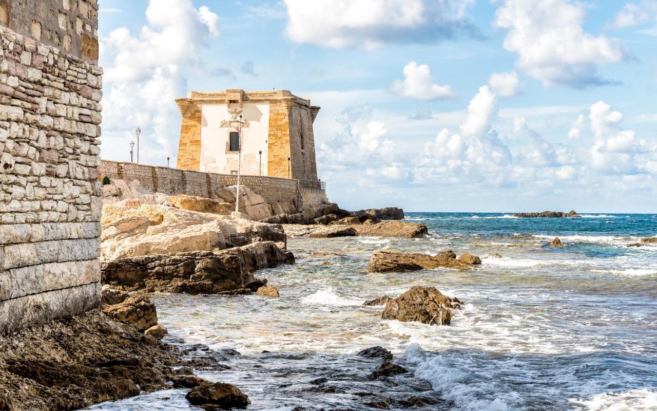 Qui Vicino Boutique Rooms And Suites Trapani Eksteriør bilde